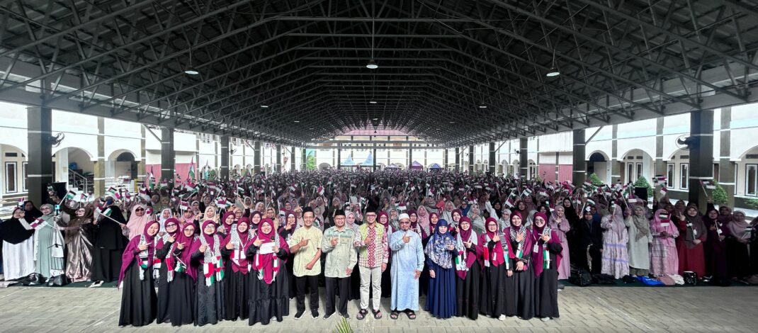 Hadiri Pesantren Ummahat Ramadhan As-Syifa, Wabup Agus Masukur Sampaikan Pesan Ini