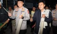 Pimpin Rawatib, Bawa Kentongan Bambu Keliling Dusun Rancasari, Kapolres Subang Bangunkan Sahur Warga