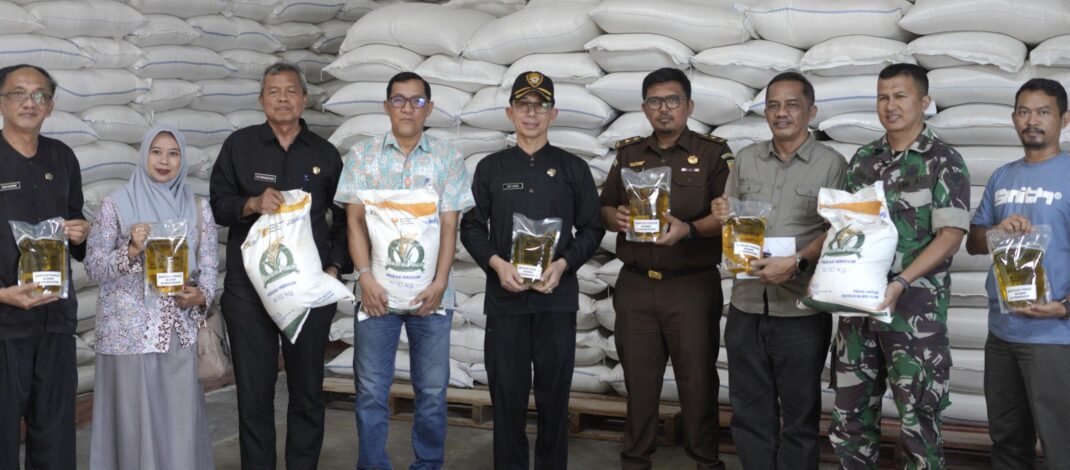 Bulog Subang Siap Salurkan Bantuan Pangan Beras dan Minyak Goreng Alokasi Februari-Maret 2026