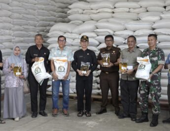 Bulog Subang Siap Salurkan Bantuan Pangan Beras dan Minyak Goreng Alokasi Februari-Maret 2026