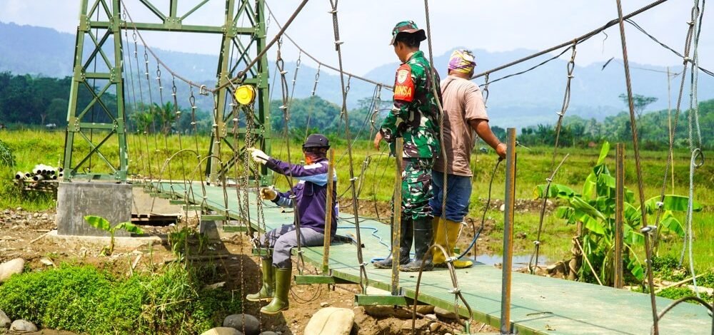 Progres Jembatan Gantung 97 Persen, Dandim Subang&nbsp; Optimis Lebaran Selesai