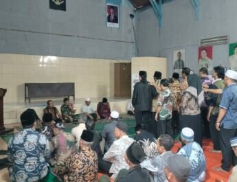 Kades Tambakmekar Lantik RT/RW Terpilih, Ini Pesan -Pesan Kang Dede