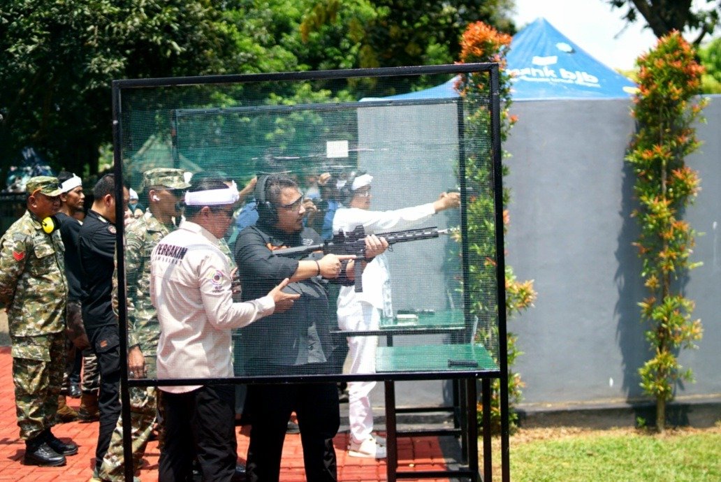 Menengok Adu Ketangkasan Tembak, KDM dan Kang Rey di Momon Persemian Lapangan Tembak Forkopimda di Kodim 0605/Subang