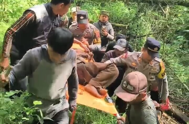 Hilang Tiga Hari, Lansia di Cisalak Subang Ditemukan Lemas di Hutan, Ini Penjelasan Kapolsek Cisalak