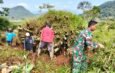Bareng Warga Palasari Babinsa Koramil 0513/Jalancagak Gotong Royong Normalisasi Anak Sungai