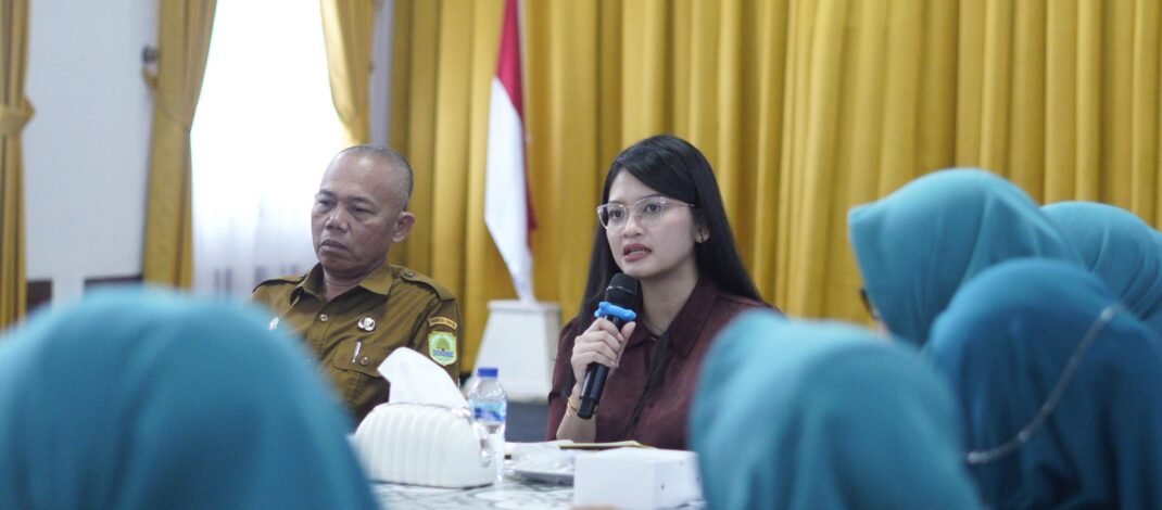 Buka Rakor Posyandu, Ketua TP Posyandu Ega Anjani Tekanakan Pentingnya Sinergi
