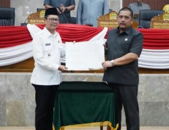Wabup Subang Hadiri Rapat Paripurna DPRD Agenda Raperda Desa dan LKPJ Bupati Tahun 2025