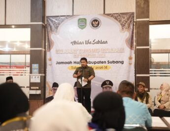 Bertolak ke Indramayu , Kang Rey Sambut Kepulangan Jemaah Haji Asal Subang