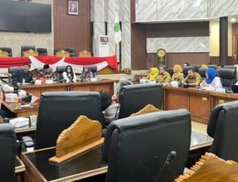 Kawal Hak Kesehatan Warga Miskin, DPRD dengan BARA Gelar Audensi