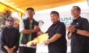 Resmikan Rumah Singgah&nbsp; Ojek Online, Kang Ray Papahare Bareng Pengemudi Ojek