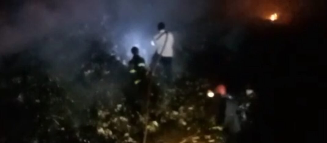 Kabar TPS Jalancagak : Siang Ditutup, Malam Kebakaran, Damkar Kerahkan Tiga Armada Padamkan Kobaran Api