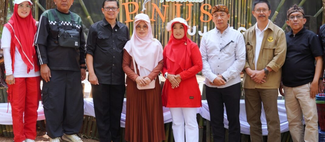 Wakil Bupati Subang Kang Akur Hadiri Festival Pinus Kujang di Taman Hill Desa Wisata Tambakmekar, Kang Dew: Festival Dongkrak Pariwisata dan Ekonomi Lokal