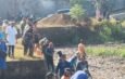 Peduli Lingkungan, TNI dan Warga Bersihakan Bendungan Irigasi  di Sungai Desa Tambakan, Kang Asep : Ini Potret Sinergitas TNI dengan Pemerintah