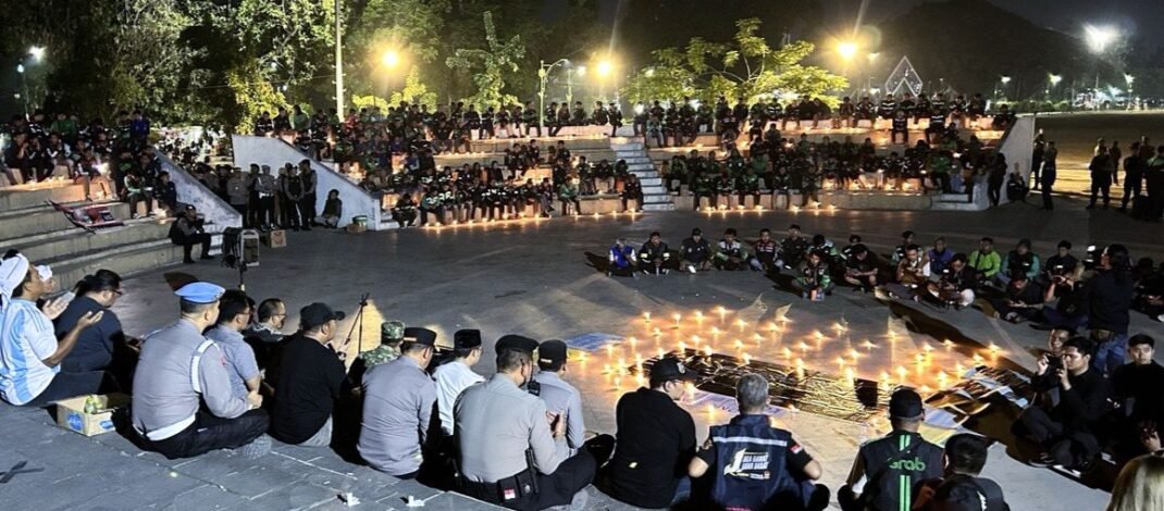 Nyala 1.000 Lilin dan Doa dari Subang untuk Peringati Affan Korban Tragedi Kanjuruhan: Kang Akur Apresiasi Kondusifitas Ojol Subang