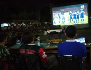 Intip Keseruan Nobar Persib vs Persebaya di Alun Alun Jalancagak Subang, Selain Jadi Ruang Silaturahmi, Dongkrak Ekonomi Lokal