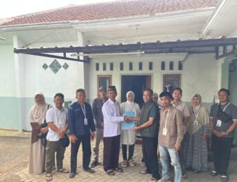 Sampikan Hal ini, Panitia Pilkades Kumpay Sambangi Rumah Bakal Calon Kades