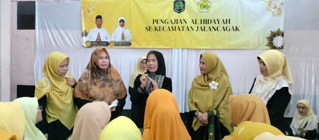 Berkujung ke Jalancagak, Anggota DPR RI Hj. Elita Budiati Hadiri Pengajian