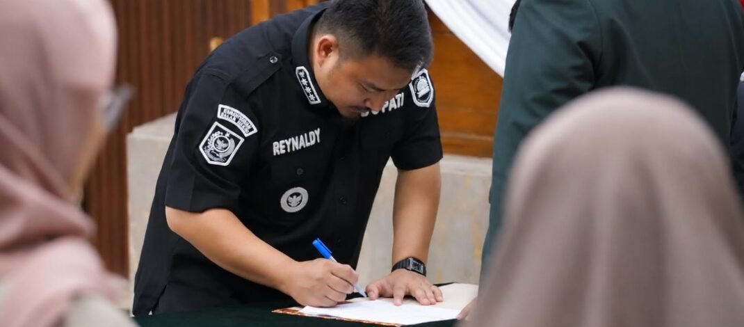 Bupati Reynaldy Hadiri Rapat Paripurna DPRD Penetapan APBD 2026