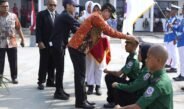 Wakil Bupati Subang Kang Akur Lantik Taruna-Taruni SMKN Kasomalang