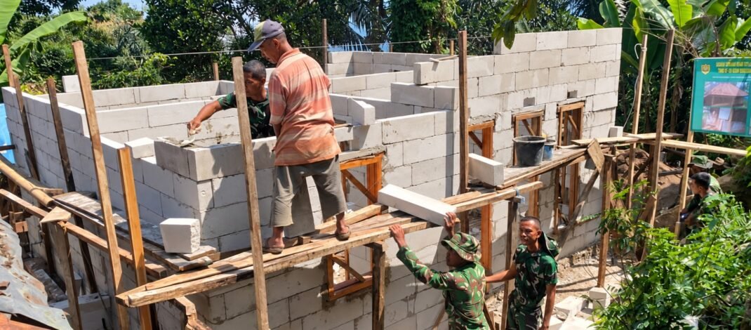 Rumah Emak Ruhimah Mulai Berbentuk, Harapan Baru Tumbuh Lewat TMMD ke-130