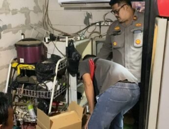 Gelar Razia!Polsek Kalijati Sita 145 Botol Miras