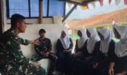 Sela Waktu Istirahat, Satgas TMMD ke-130 Edukasi Pelajar tentang Bahaya Bullying